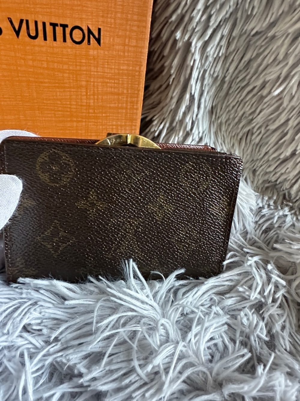 Louis Vuitton Monogram Canvas Small Snap Wallet - Brown/Gold Hardware - Picture 4 of 8